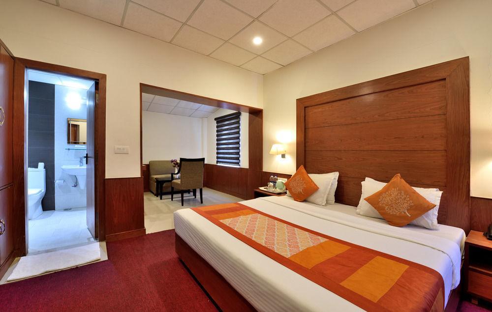 Galleu Hill Resort Shimla Eksteriør billede