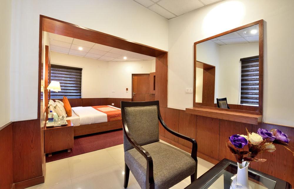 Galleu Hill Resort Shimla Eksteriør billede