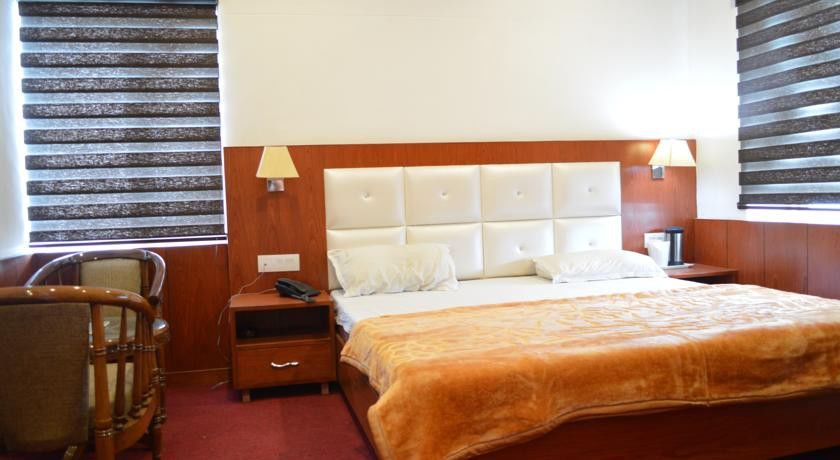 Galleu Hill Resort Shimla Eksteriør billede